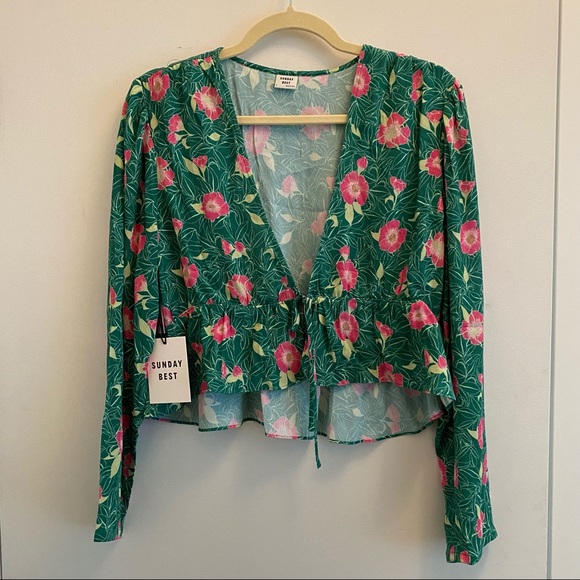 Aritzia Sunday Best New Cropped Tie-Front Blouse - Picture 3 of 6